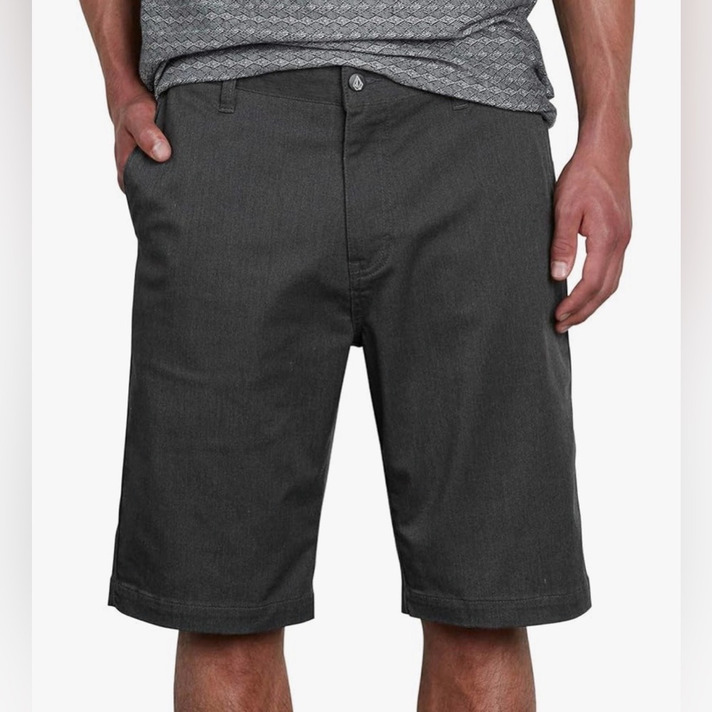 NEW Volcom Mens Vmonty Stretch 22 Chino Shorts Everyday Wear Relaxed Fit 34 $50